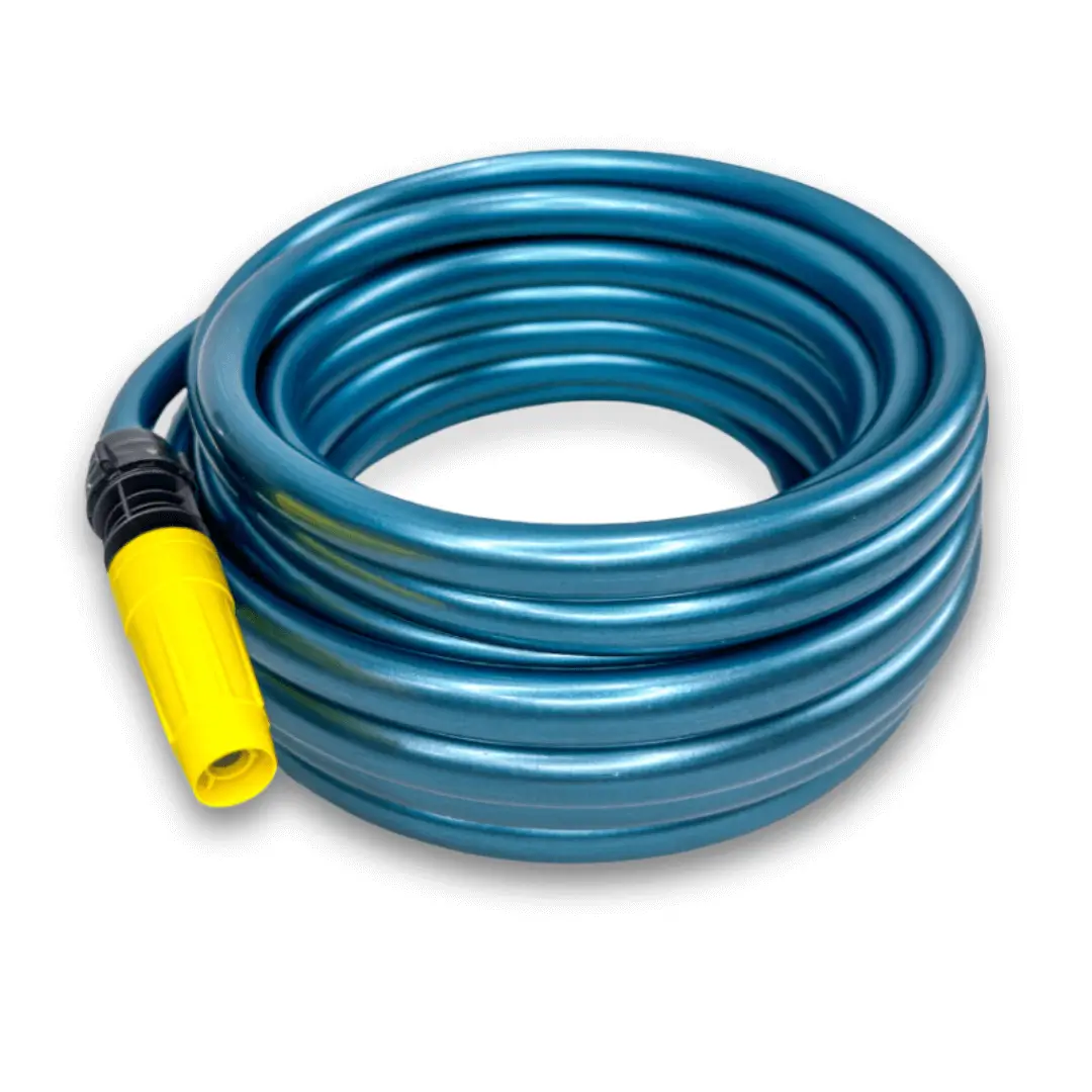 Vista isométrica da mangueira para jardim sustentável EcoPérola Mini Azul Oceano.