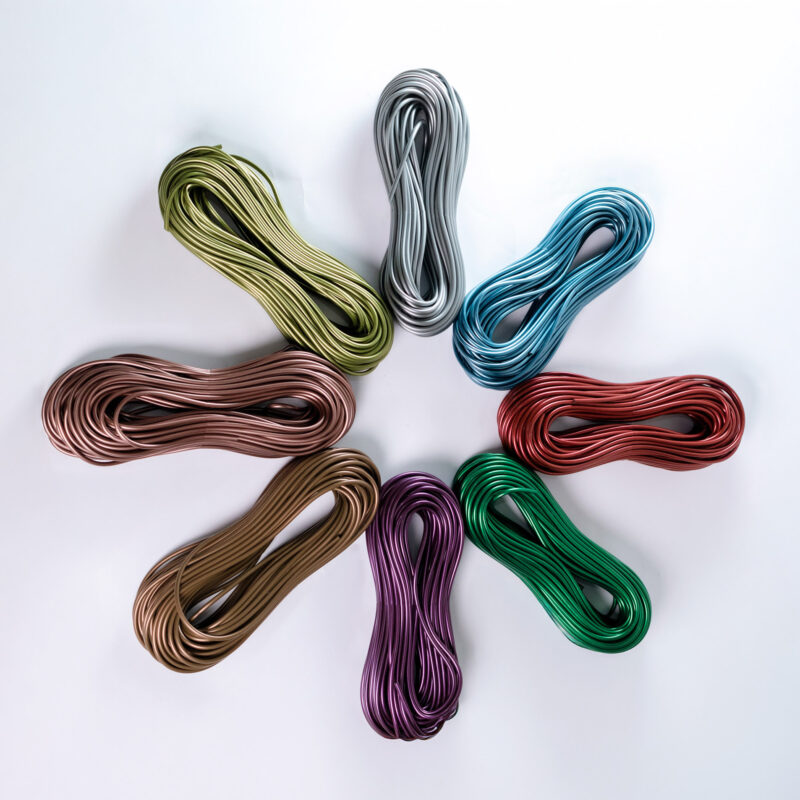 Foto em fundo branco mostrando a vista superior das cores disponíveis do Macarrão para Cadeira Fibreco PMP.